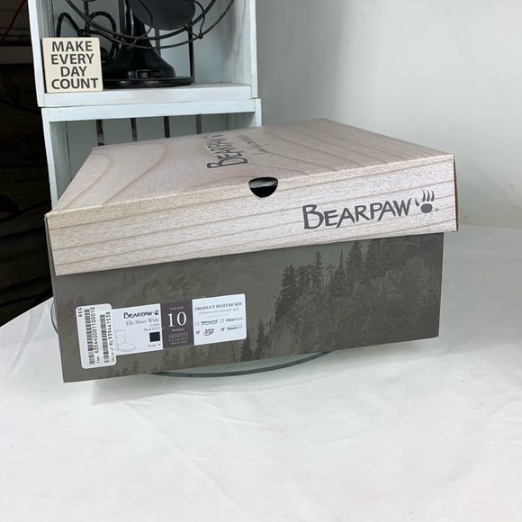 BearPaw Elle Short Wide Womens Boot. - Picture 7 of 7